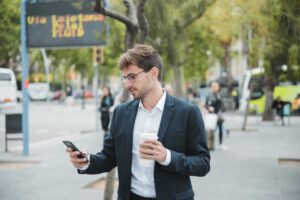 O que é alugar celular com chip